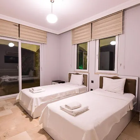 Moonlight Karadere (Aegean)