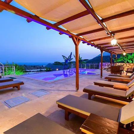 Moonlight فيلة Karadere (Aegean)